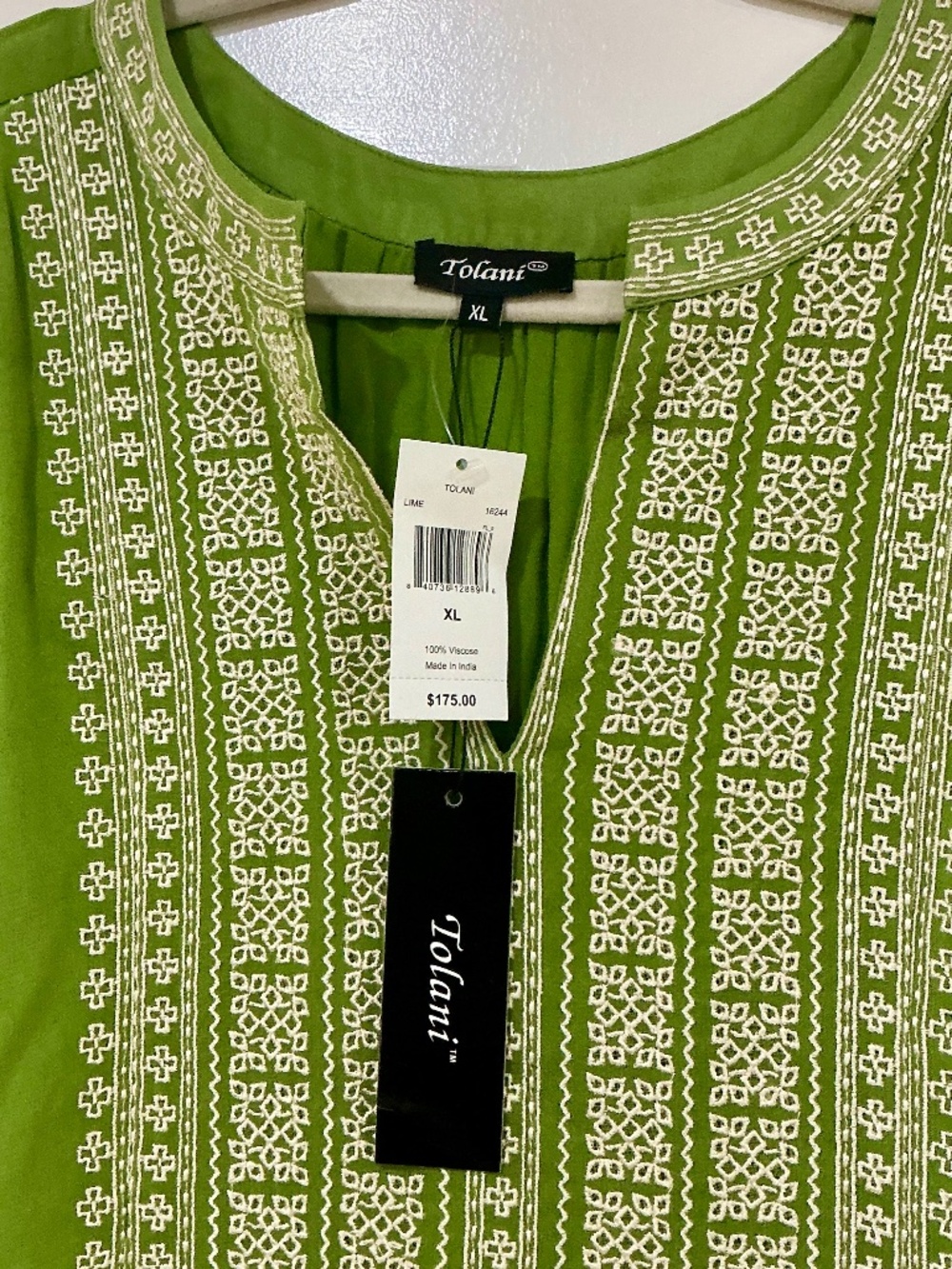 Tolani Collection Lauren Embroidered Blouse, Lime Green, XL, with tags - Picture 2 of 3